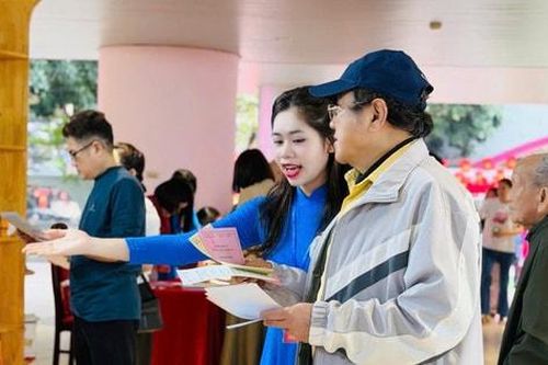 Sắc xanh tuổi trẻ Nghĩa Đô trong Tháng ba tình nguyện