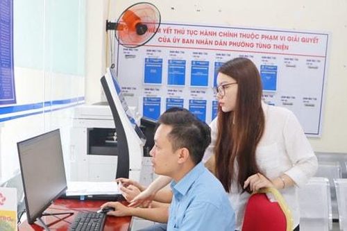 Cải cách hành chính ở Tùng Thiện: Số hóa để phục vụ người dân tốt hơn