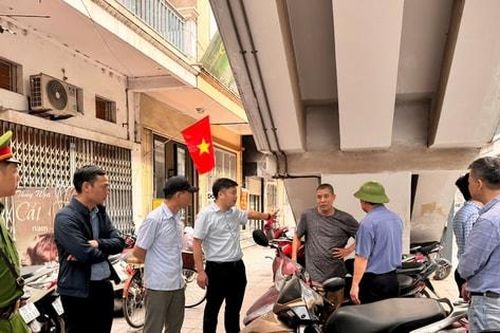 Hanoi Metro giải tỏa hàng quán, điểm trông giữ xe dưới chân ga đường sắt đô thị