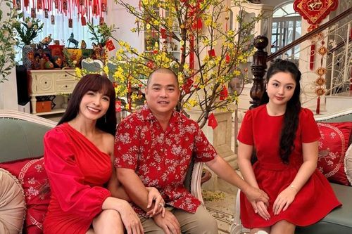 Từng phải vay 60 triệu làm đám cưới nhưng giờ nhạc sĩ Minh Khang có cuộc sống giàu có khó tưởng tượng