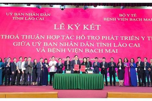 Bệnh viện Bạch Mai tiếp tục hỗ trợ toàn diện cho y tế Lào Cai