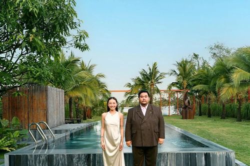 Chuyển sang sắc màu tươi sáng cùng The Fall có khiến nhạc của Táo 'mất chất'?
