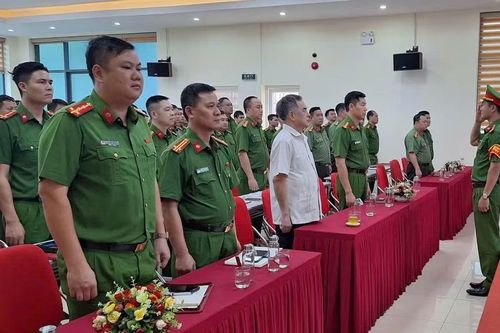 Nâng tầm nhận thức, hành động qua học tập, triển khai nghị quyết của Đảng