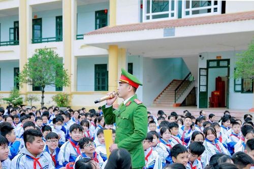 Bạo lực học đường thời số hóa