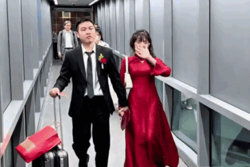 Lấy vợ xa 1.000 km, chú rể rước nàng về dinh bằng máy bay