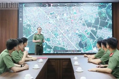Lặng thầm canh giữ bình yên cho nhân dân