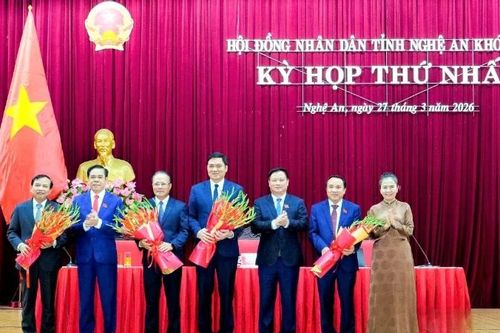 Hội đồng nhân dân tỉnh Nghệ An khóa XIX họp phiên thứ nhất, bầu các chức danh lãnh đạo chủ chốt của tỉnh