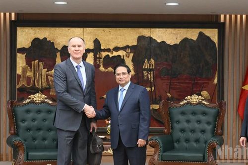 Thủ tướng Phạm Minh Chính tiếp Đoàn cán bộ Quỹ tiền tệ quốc tế (IMF)