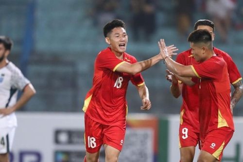 Thắng Bangladesh, đội tuyển Việt Nam tiến gần top 100 FIFA