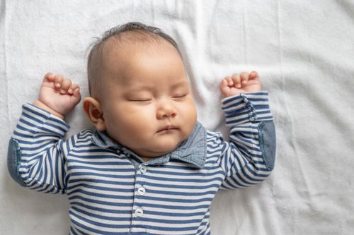 Một làng quê Hàn Quốc đón đứa trẻ đầu tiên sau 17 năm