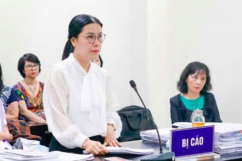 Cựu Hiệu trưởng thu 15.000 đồng mỗi tiết học thêm bị tuyên phạt 3 năm tù