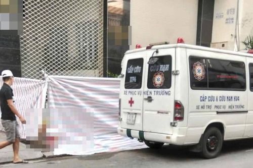Nam sinh viên ngã gục, tử vong đột ngột trên vỉa hè ở TPHCM