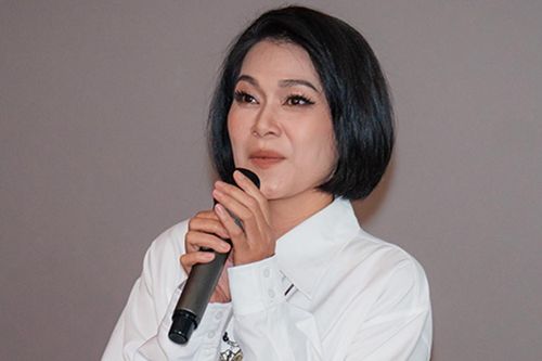 Diễn viên Đinh Y Nhung khóc kể nỗi đau xé lòng