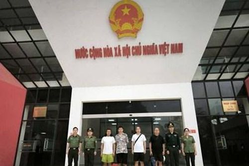 Trao trả 4 công dân Trung Quốc nhập cảnh trái phép vào Việt Nam