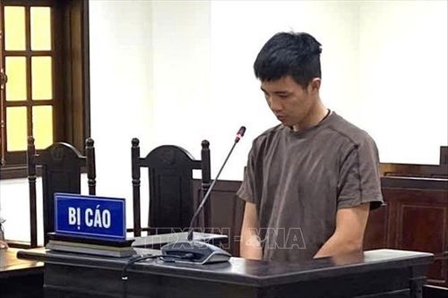 Trộm 4 bánh xe vì mâu thuẫn cá nhân, bị cáo lĩnh án 9 tháng tù