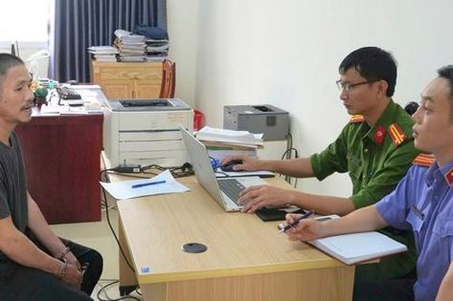 Vi phạm nồng độ cồn, dùng, gạch, búa tấn công CSGT, kẻ côn đồ bị khởi tố