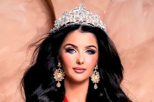 Nhan sắc như búp bê của người đẹp Anh thi Miss Charm 2026