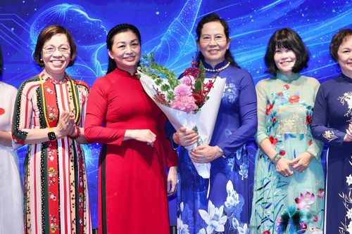 Mạng lưới Lãnh đạo nữ: Hành trình 10 năm kết nối, yêu thương và khẳng định vị thế