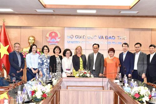 Bộ GD-ĐT đề nghị Ngân hàng Thế giới hỗ trợ đầu tư hạ tầng công nghệ dùng chung