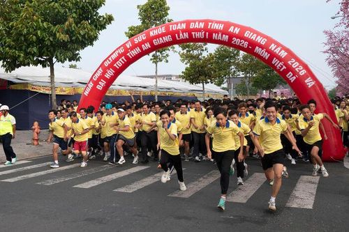 Hơn 2.600 người hưởng ứng Ngày Chạy Olympic vì sức khỏe toàn dân tỉnh An Giang năm 2026