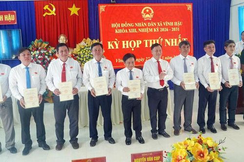 Xã Vĩnh Hậu kiện toàn bộ máy HĐND, UBND