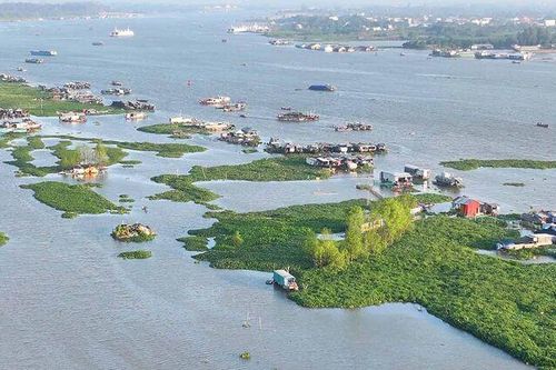Vẻ đẹp dòng sông Hậu
