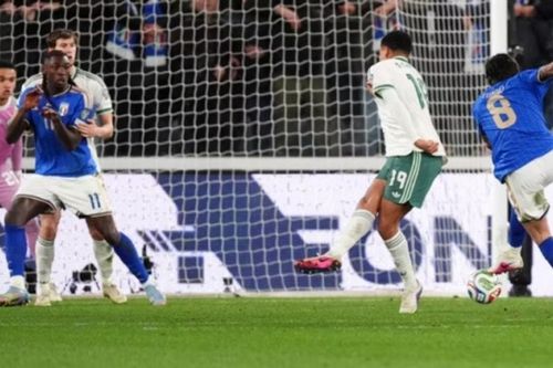 Sandro Tonali tỏa sáng rực rỡ giúp Italia hạ Bắc Ireland 2-0 để vào chung kết play-off World Cup