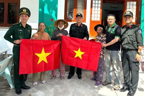 'Tháng ba biên giới' lan tỏa nghĩa tình nơi xã đảo Nhơn Châu