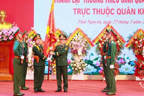 Công bố quyết định thành lập Trường Thiếu sinh quân miền Bắc