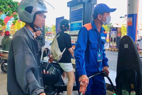 Giá xăng dầu giảm sâu