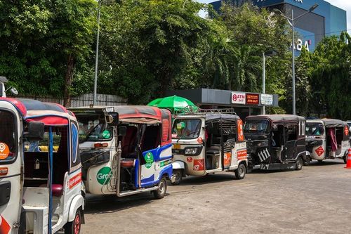 Campuchia tạm dừng xử phạt giao thông để giảm áp lực từ giá xăng dầu