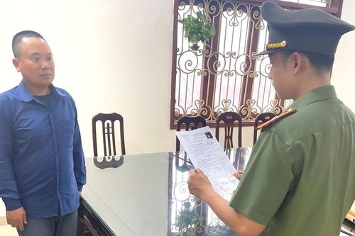 Sau hơn 9 năm lẩn trốn, đối tượng lừa đảo ở Ninh Bình ra đầu thú