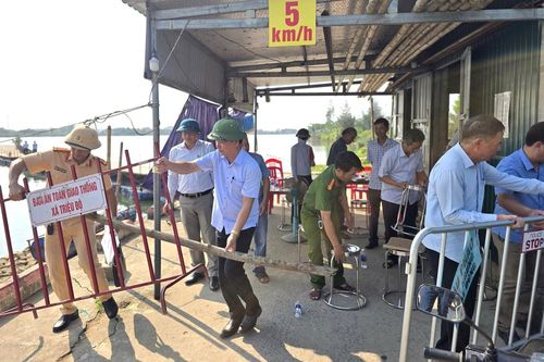 Quảng Trị: Mở lại cầu phao Triệu Độ, yêu cầu chủ đầu tư khắc phục một số hạn chế