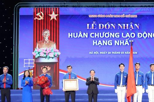 Trung ương Đoàn Thanh niên Cộng sản Hồ Chí Minh đón nhận Huân chương Lao động hạng Nhất