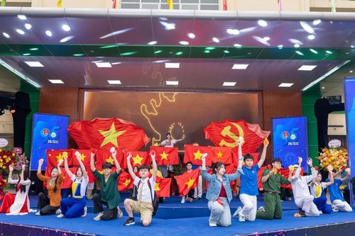 Học sinh Trường THPT Phan Huy Chú - Đống Đa lan tỏa tinh thần sống đẹp, sống có trách nhiệm
