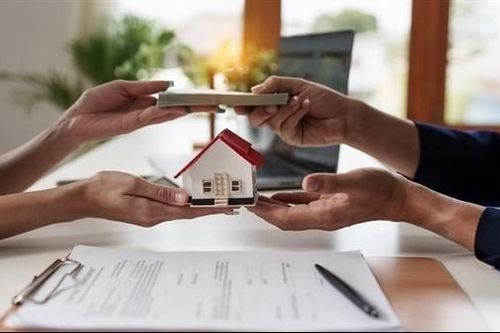Hợp đồng chuyển nhượng quyền sử dụng đất để đảm bảo vay tiền có hợp pháp?