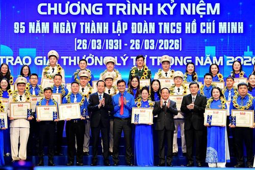 Mỗi thanh niên hãy là một ngọn lửa nhỏ thắp sáng tương lai dân tộc