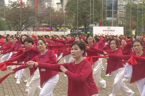 Lan tỏa phong trào sống khỏe trong người cao tuổi Thủ đô