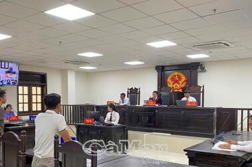 Trộm 4 bánh xe vì ganh ghét, lãnh 9 tháng tù