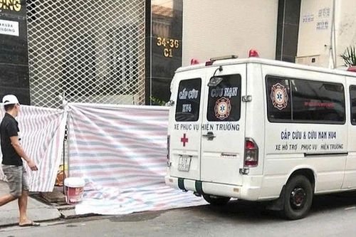 Nam sinh viên ở TPHCM tử vong trên vỉa hè có gì bất thường hay không?