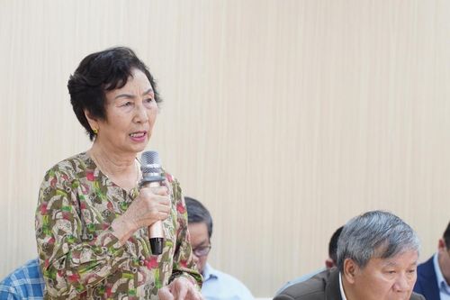 Đừng lãng phí 'kho báu' trí tuệ và kinh nghiệm của người cao tuổi