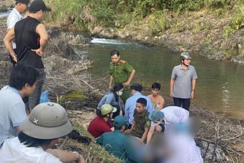 Đà Nẵng: Rủ nhau ra suối chơi, hai nữ sinh lớp 9 đuối nước tử vong