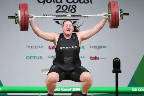 IOC cấm vận động viên chuyển giới nữ thi Olympic