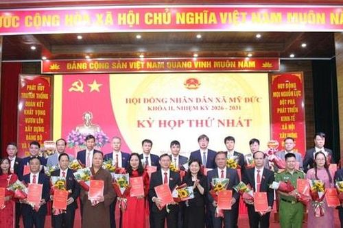 Kỳ họp thứ Nhất HĐND xã Mỹ Đức khóa II: Kiện toàn nhân sự chủ chốt