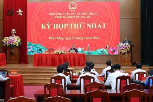 Kỳ họp thứ nhất khóa II HĐND xã Tiến Thắng: Quyết định nhiều nội dung quan trọng