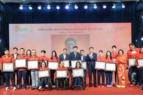 Đình Bắc, Thu Vinh được vinh danh tại Chương trình Vinh quang Thể thao Việt Nam