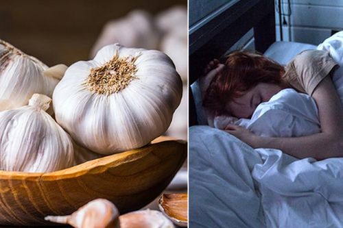 Khi nào người ta thường để tỏi dưới gối?