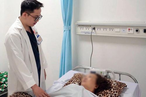 Nôn ra máu, phát hiện biến chứng hiếm gặp đe dọa tính mạng