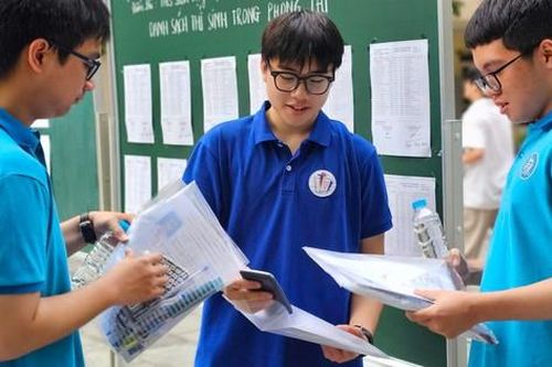 Chi tiết các mức cộng điểm 'tiếp sức' sĩ tử vào lớp 10 Hà Nội