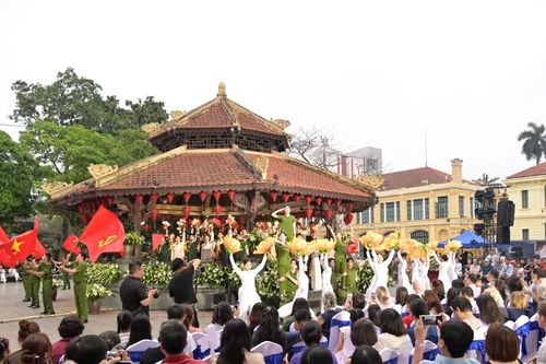Lan tỏa hình ảnh người chiến sĩ Công an Thủ đô gần gũi, trách nhiệm và âm thầm cống hiến
